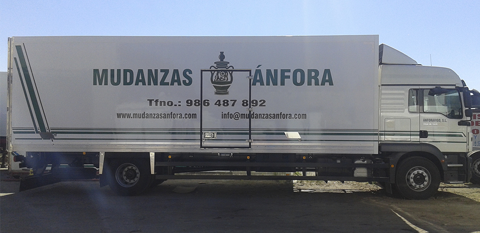Camión nuevo Mudanzas Ánfora